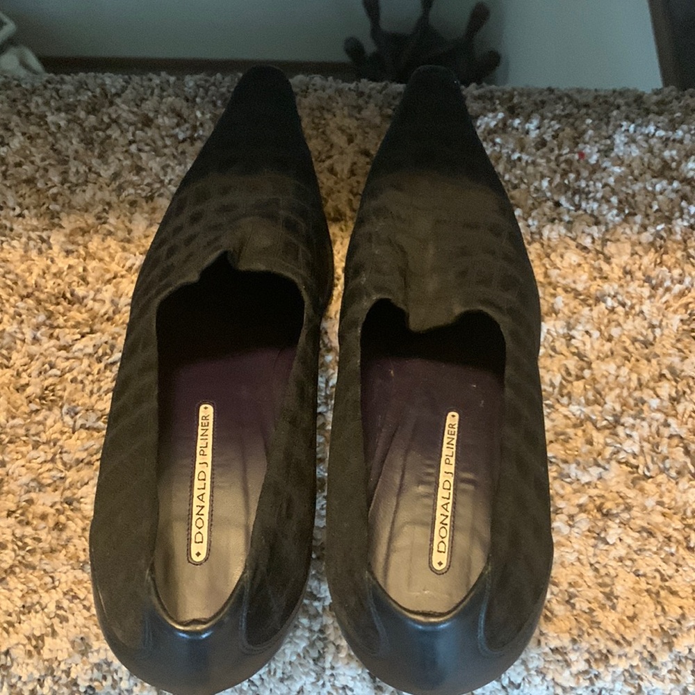 Donald J. Pliner 3 inch women’s heel, size 11M.